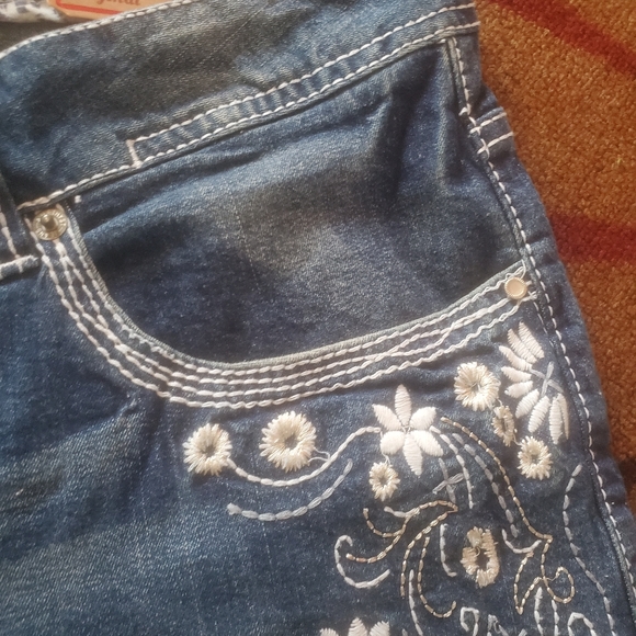 Size 16 Short bundle - Picture 4 of 16